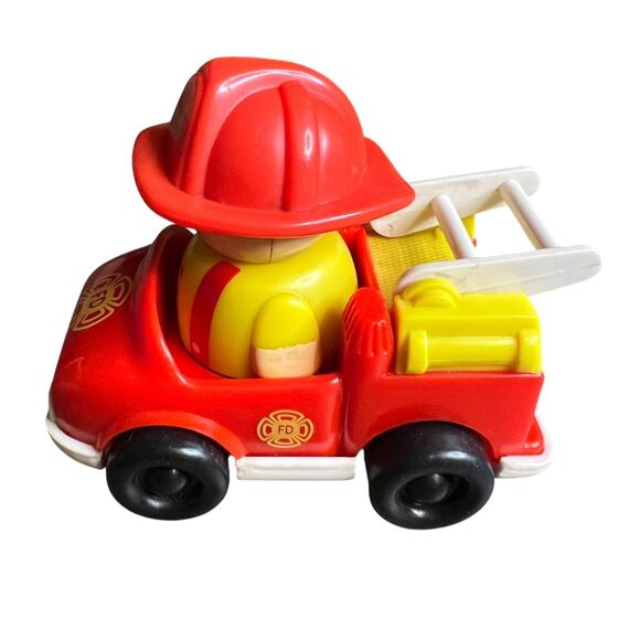 Ultra Rare Vintage 1992 Shelcore Toy Fire Rescue Truck W/ Fireman Combo Playset - Picture 3 of 9